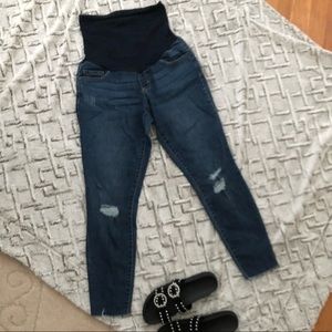 Jessica Simpson maternity jeans